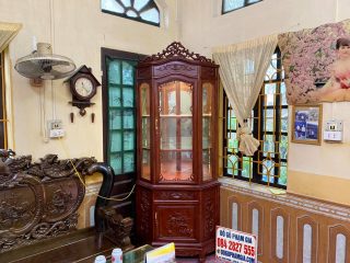 tủ rượu góc 70 gỗ hương đá phun màu tối