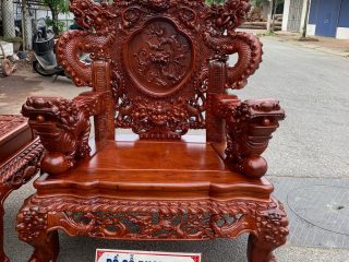 ghế đơn rồng đỉnh bề thế