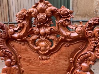 chương ghế đục hoa đồng lá tây