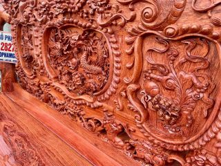 vách tựa đục tay thủ công