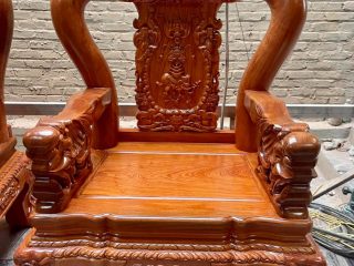 mặt ghế đơn bóng mịn nổi vân