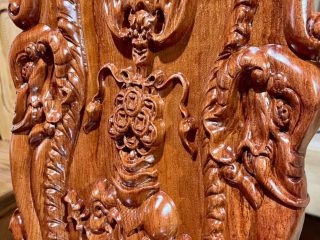 vách tựa đục voi cõng đĩnh bạc