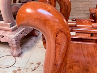 vai cột cong gỗ hương đá