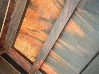 mặt dưới đôn gỗ trắc Lào