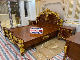 giường ngủ kết hợp 2 đôn đầu giường tân cổ điển