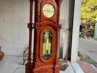 mẫu đồng hồ tứ trụ gỗ hương đá