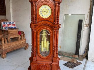 mẫu đồng hồ tứ trụ mặt tròn