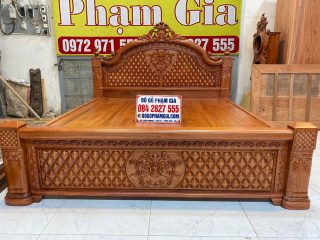 phông vách đục trám hoa vai siêu sâu