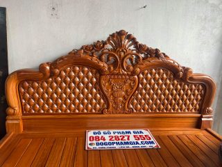 đầu giường phong cách hoàng gia