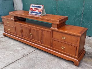 mẫu kệ tivi gỗ gõ đỏ hiện đại