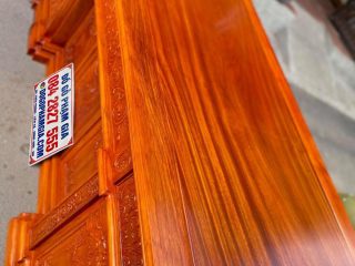 kệ tivi gỗ hương nam mỹ sang trọng