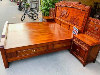 mẫu giường 1m8 x 2m hàng đục tay