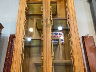 cục trên tủ rượu gỗ gõ đỏ