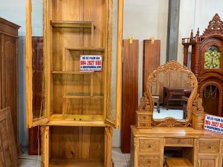 mẫu tủ rượu gỗ gõ đỏ tiện dụng