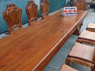 mặt bàn nguyên khối gỗ hương đá