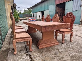 mẫu bàn ăn nguyên khối gỗ hương đá lựa vân