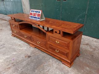 kệ tivi gỗ gõ đỏ thiết kế sang trọng