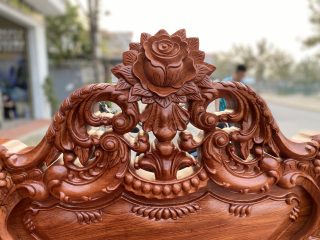 đỉnh chương ghế đơn đục hoa hong lá tây