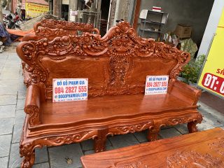 ghế đục họa tiết hoa văn tinh xảo