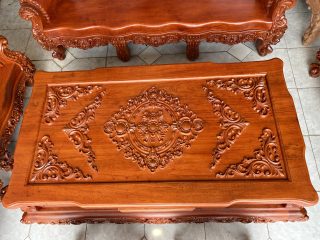 bàn trà đục họa tiết hoa lá tây