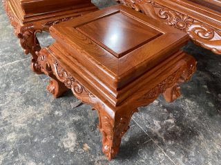 đôn ngồi gỗ hương đá