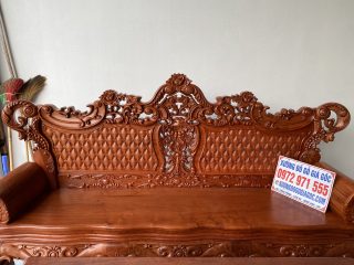 thiết kế đoản louis hoàng gia đục hoa lá tây