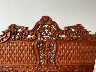 vách lưng tựa đục hoa lá tây