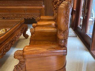 góc nghiêng của ghế đơn louis hoàng gia