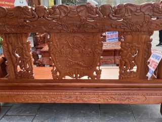 mặt sau của đoản dài