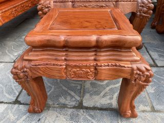 đôn ngồi gỗ hương đá