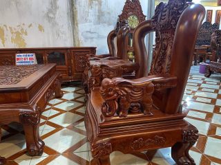 ghế minh quốc vai cột tay voi chiến