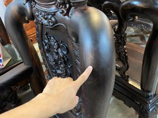 vai cột ôm cong bề thế