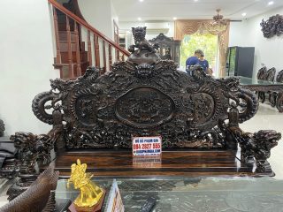 đoản dài đục họa tiết tinh xảo