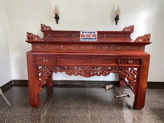 án gian thờ đục họa tiết đẹp mắt