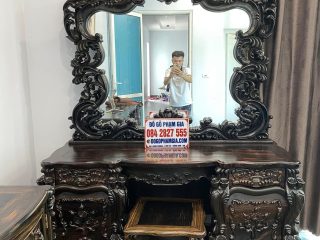 bàn trang điểm louis hoàng gia