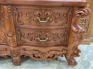 thiết kế ngăn kéo tay nắm đồng tiện dụng