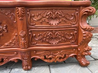 yếm quây đục họa tiết hoa lá tây