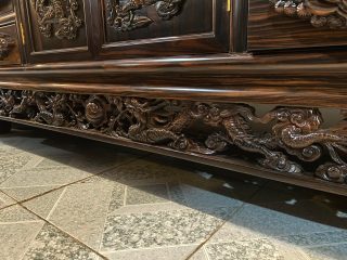 yếm kệ đục lưỡng long chầu mặt nguyệt