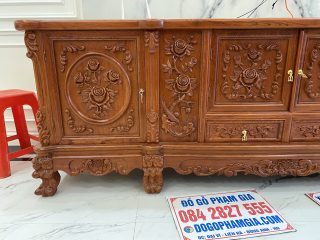 thiết kế hệ tủ trên kệ tivi đục hoa hồng