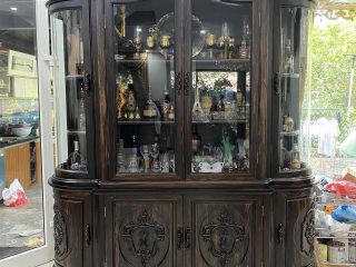 Tủ rượu gỗ mun hoa Lào