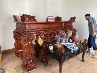 sập thờ đục rồng lân tinh xảo