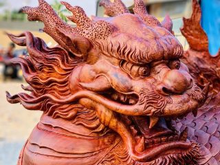 đầu rồng đục vô cùng tinh xảo