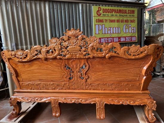 Bàn ghế hoàng gia gỗ hương