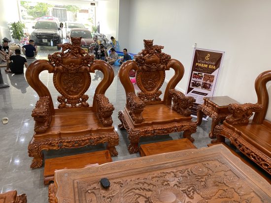 bàn ghế phòng khách