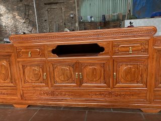 kệ tivi gỗ hương