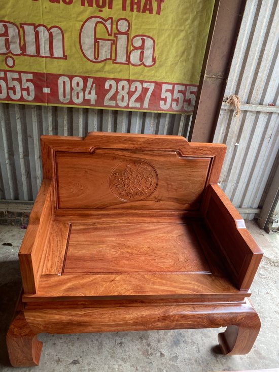 Bàn ghế quốc sắc thiên hương