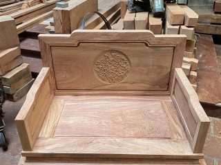 Bàn ghế quốc sắc thiên hương