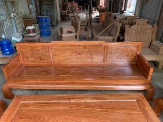 Bàn ghế quốc sắc thiên hương