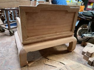 Bàn ghế quốc sắc thiên hương