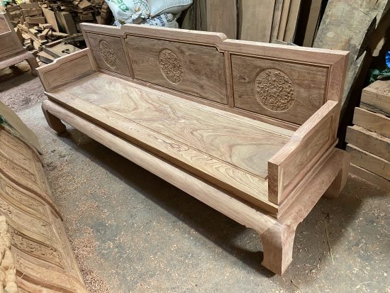 Bàn ghế quốc sắc thiên hương